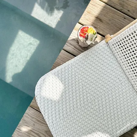 Cinta, Piscine Chauffee, 5 Min De La