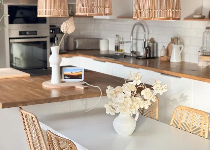 Cinta, Piscine Chauffee, 5 Min De La